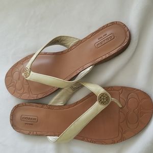 Coach Sara Sandals flip flops Sz. 8.5